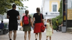 Больше 400 семей Арзгирского округа получили пособие на покупку школьных принадлежностей 